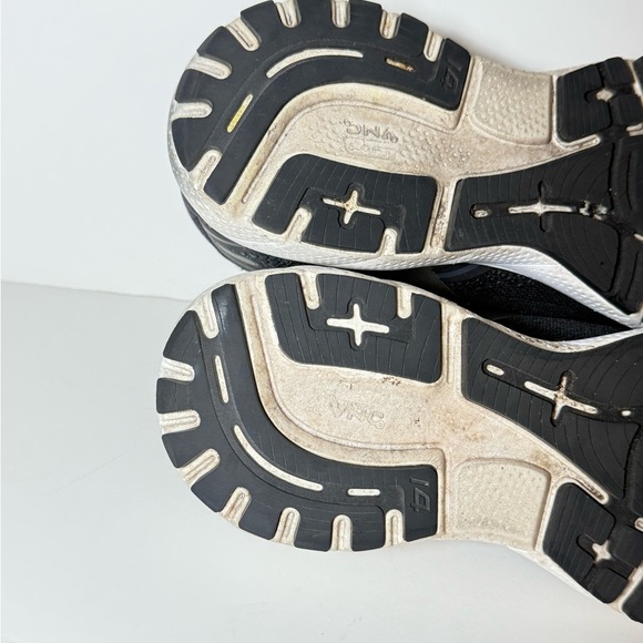 Brooks Woman's Black/White Ghost 14 Running Sneaker - Picture 8 of 9